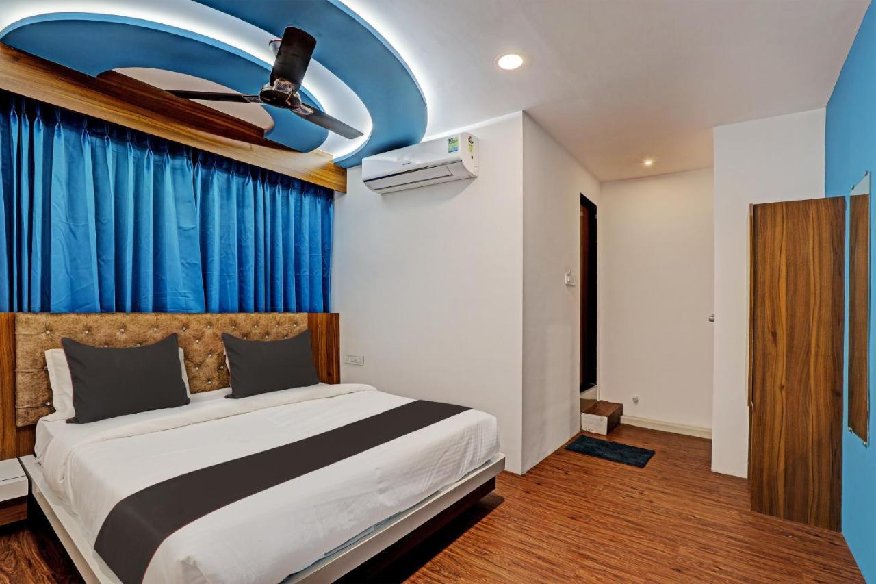 Collection O Hotel Swarg Surat Exterior foto